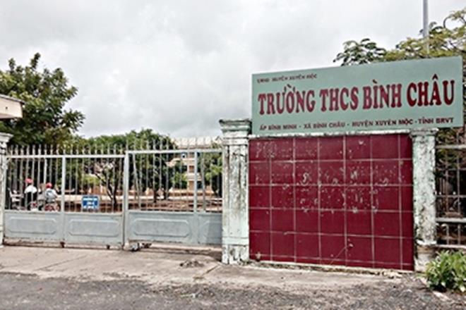 Nữ sinh ở Bà Rịa - Vũng Tàu bị đánh hội đồng dã man ngay trong lớp học - 1