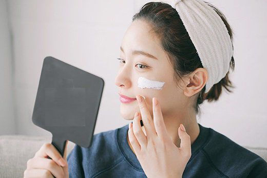 Cột tóc hai sừng nhí nhảnh, Dương Mịch cũng không thể “ăn gian” tuổi tác vì làn da nhăn nheo - Ảnh 10