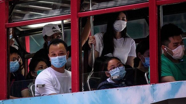 Hong Kong áp đặt các biện pháp &quot;nghiêm ngặt nhất&quot; chống dịch Covid-19
