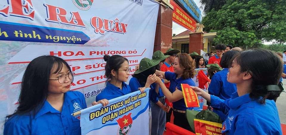 Công tác chuẩn bị nhanh chóng được triển khai quy củ, bài bản, sẵn sàng đón các thí sinh trong ngày đầu của kỳ thi vào 10