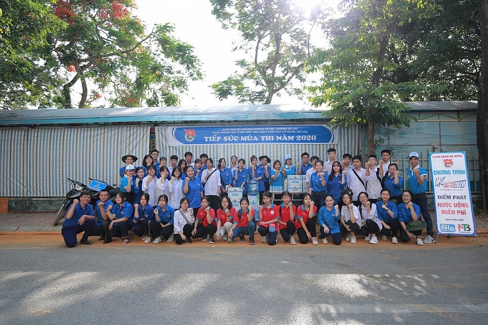 Hãy tự tin, thanh niên tình nguyện Thủ đô sẽ đi cùng bạn