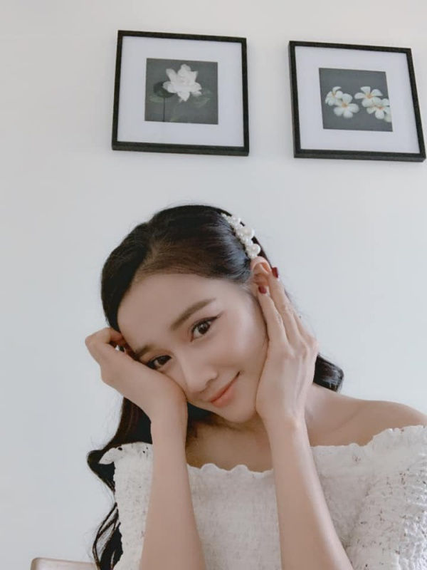 Chẳng cần thẩm mỹ, Nhã Phương có tuyệt chiêu hack tuổi nhờ biến hoá mái tóc - Ảnh 6 Chẳng cần thẩm mỹ, Nhã Phương có tuyệt chiêu hack tuổi nhờ biến hoá mái tóc - Ảnh 6