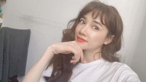 Chẳng cần thẩm mỹ, Nhã Phương có tuyệt chiêu hack tuổi nhờ biến hoá mái tóc - Ảnh 7 Chẳng cần thẩm mỹ, Nhã Phương có tuyệt chiêu hack tuổi nhờ biến hoá mái tóc - Ảnh 7