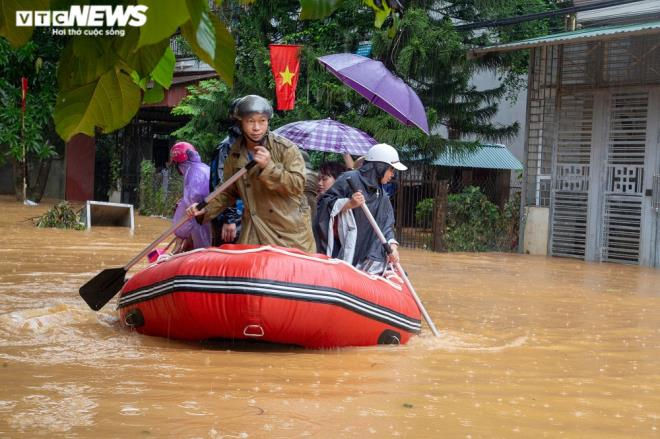 Thủ tướng yêu cầu khẩn trương khắc phục hậu quả mưa lũ ở Hà Giang - 1