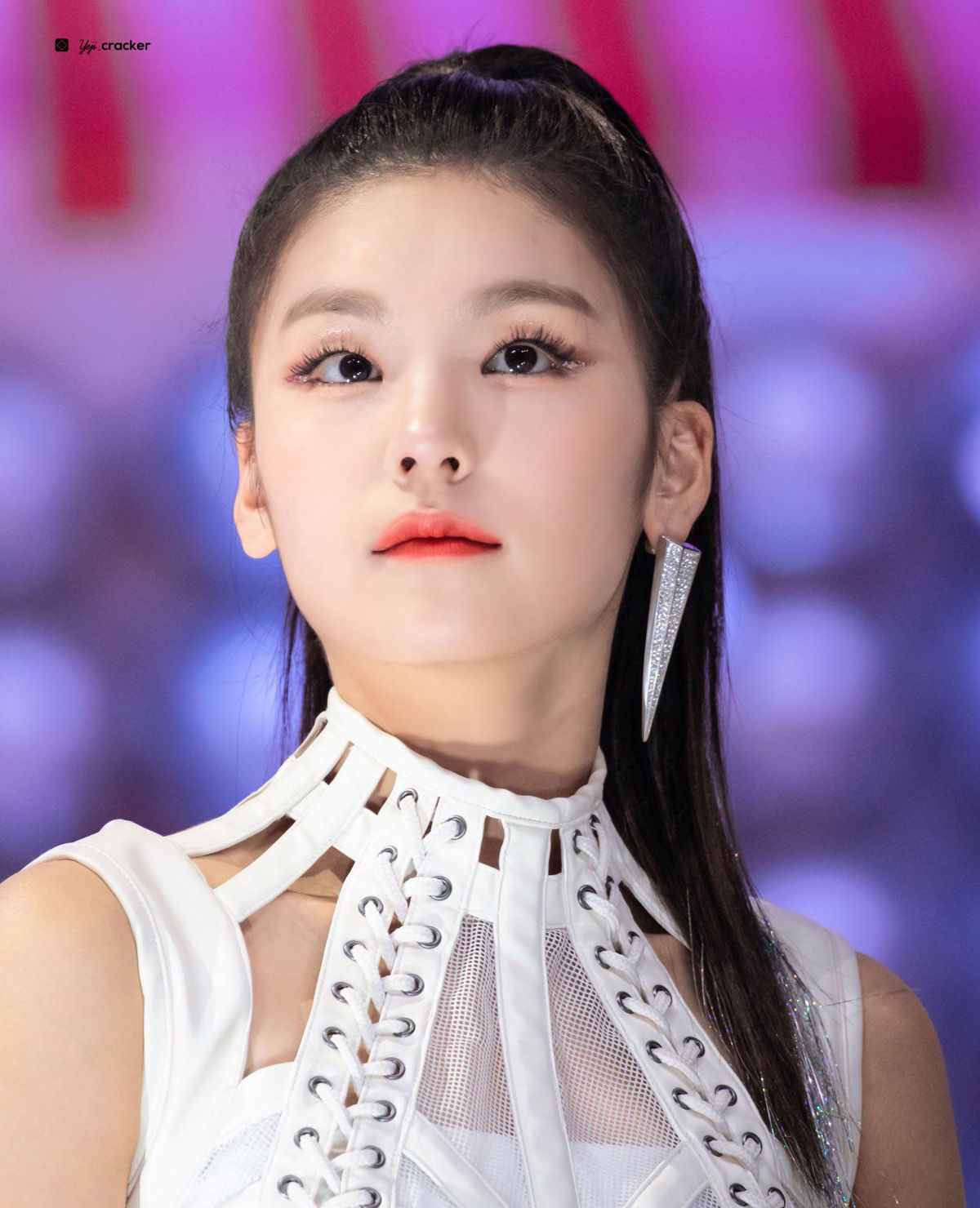 4 cách makeup mê hoặc của hội idol mắt một mí - Ảnh 6 4 cách makeup mê hoặc của hội idol mắt một mí - Ảnh 6