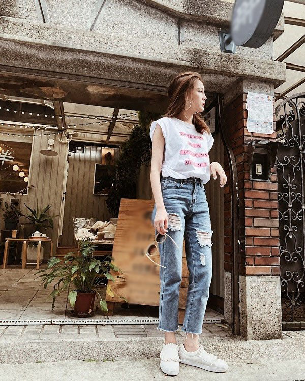 Muốn diện quần jeans mùa hè mà không bị bức bối, chị em hãy chọn 4 kiểu dáng này - Ảnh 9