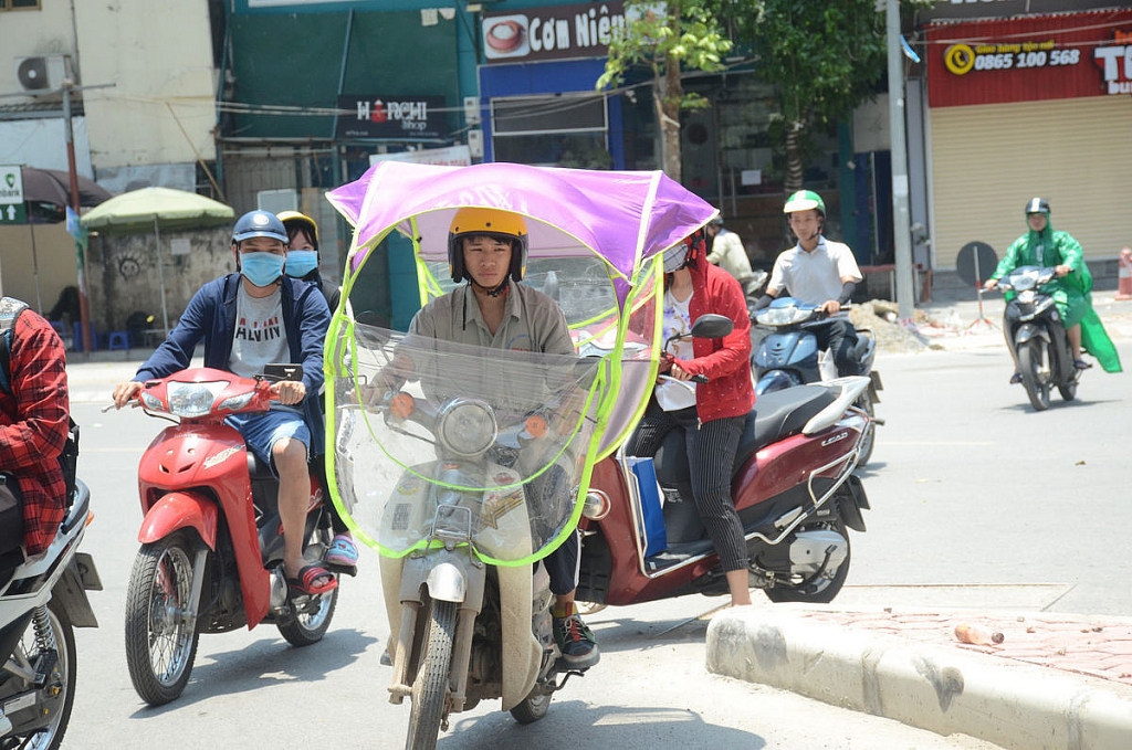 Bắc và Trung Bộ tiếp tục nắng nóng kéo dài, nhiệt độ cao nhất trên 37 độ C