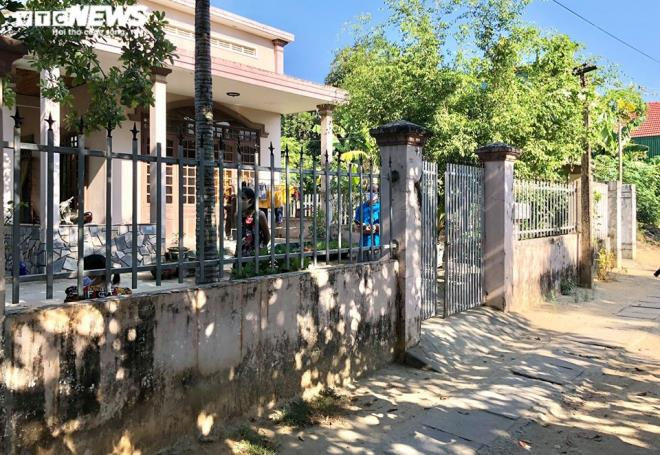 Phong tỏa 200 hộ dân nơi bệnh nhân 419 mắc COVID-19 sinh sống  - 2