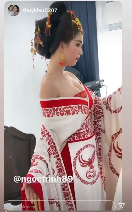 Vòng 1 lại phồng như quả bóng, Ngọc Trinh tuyên bố: 'Muốn to là to, muốn nhỏ là nhỏ' - Ảnh 1 Vòng 1 lại phồng như quả bóng, Ngọc Trinh tuyên bố: 'Muốn to là to, muốn nhỏ là nhỏ' - Ảnh 1