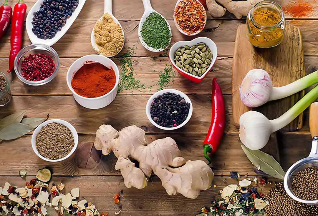 Ưu ti&ecirc;n lựa chọn thực phẩm g&igrave; để tăng cường sức đề kh&aacute;ng ph&ograve;ng chống covid-19? - Ảnh 1