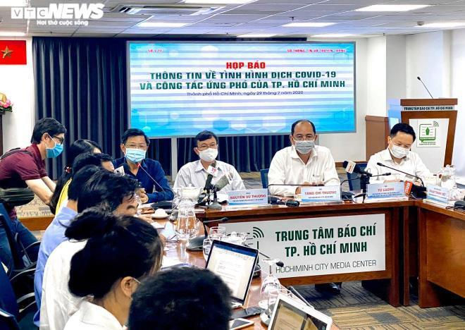 Vì sao không cần phong tỏa Bệnh viện Chợ Rẫy? - 1