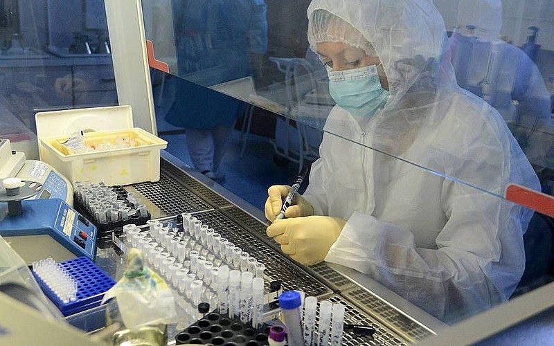Nga hoàn thành thử nghiệm lâm sàng vaccine phòng Covid-19