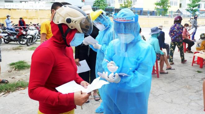 Số ca mắc COVID-19 tăng mỗi ngày, Đà Nẵng phong tỏa, cách ly nhiều khu vực - 1