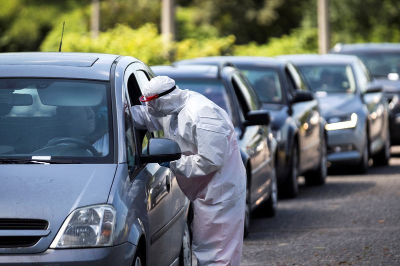 ba lan chung kien su gia tang ky luc so ca nhiem covid-19 hinh 1