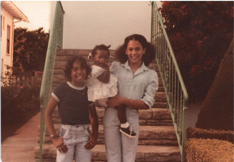 chan dung kamala harris - nu