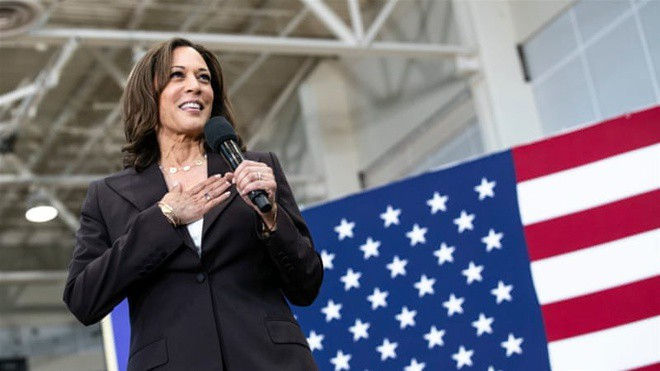 chan dung kamala harris - nu