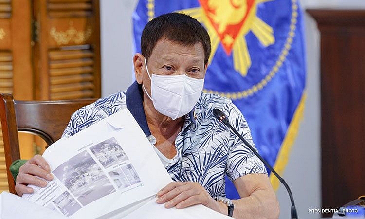 Tổng thống Philippines tuyên bố sẵn sàng thử vaccine Covid-19 của Nga