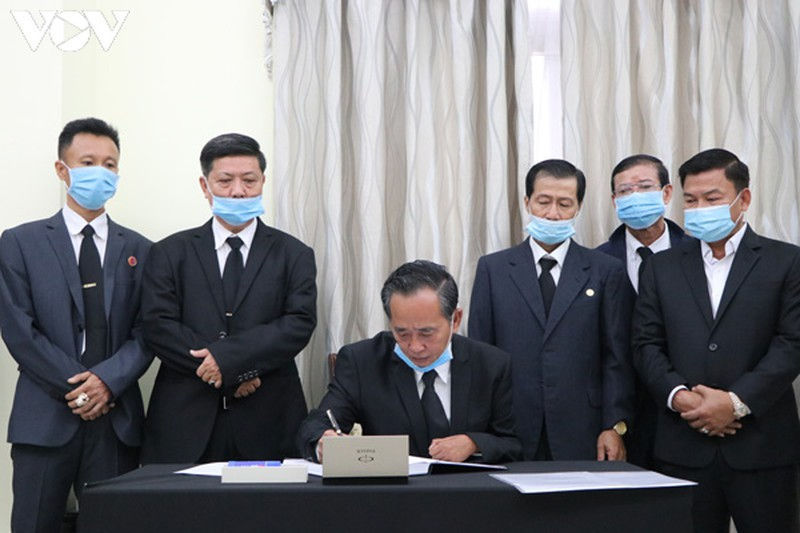 le vieng nguyen tong bi thu le kha phieu tai nhieu nuoc tren the gioi  hinh 7