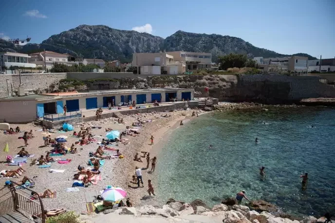 Pháp tiếp tục phá kỷ lục về số ca nhiễm SARS-CoV-2 từ 3 tháng qua