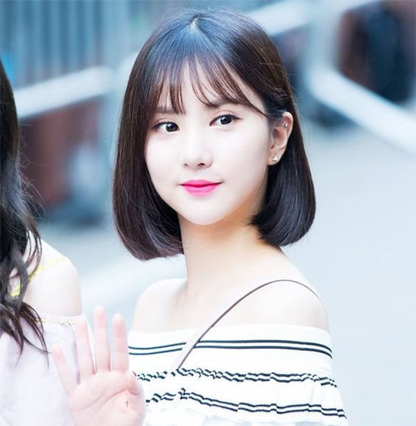 Những kiểu tóc ngang vai thẳng đẹp tự nhiên được yêu thích nhất 2020 - Ảnh 4 Những kiểu tóc ngang vai thẳng đẹp tự nhiên được yêu thích nhất 2020 - Ảnh 4