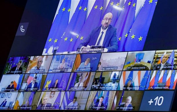 EU keu goi Belarus bai bo dieu tra hinh su doi voi hoi dong doi lap hinh anh 1