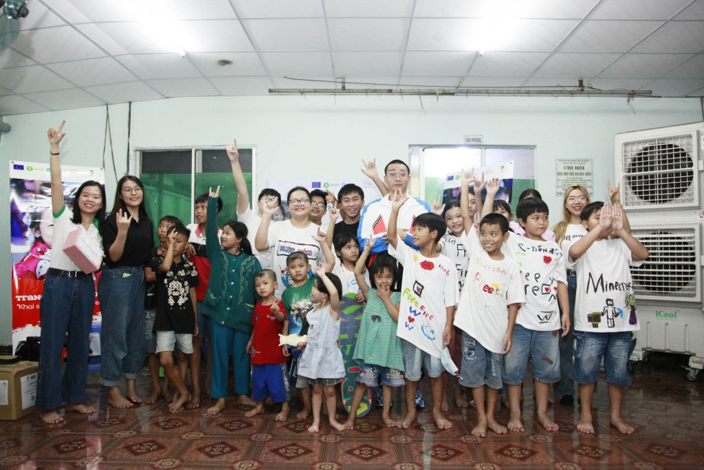 Trang mới cuộc đời - khai sinh tương lai cho em trang moi cuoc doi khai sinh tuong lai cho em