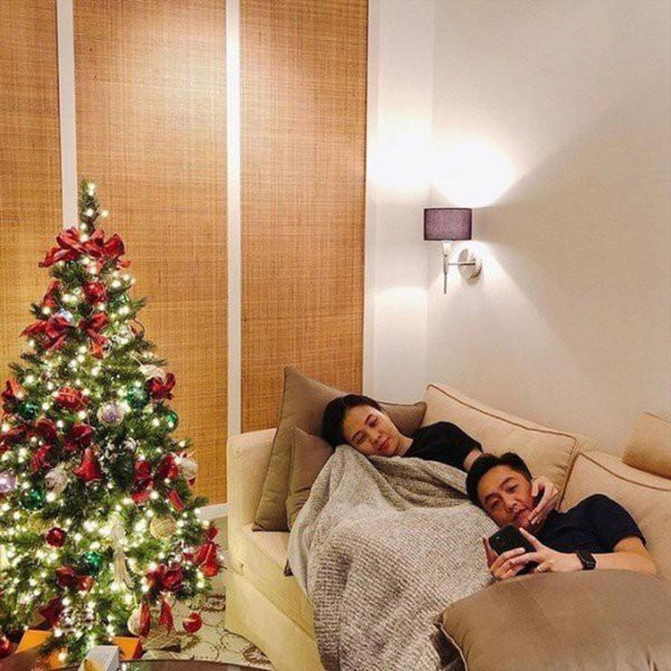 1 góc khu ghế sofa. Ảnh: Cắt từ clip