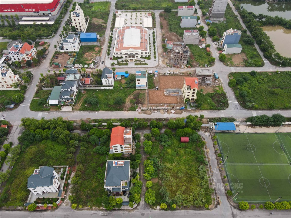 Nhiều phần diện tích tại