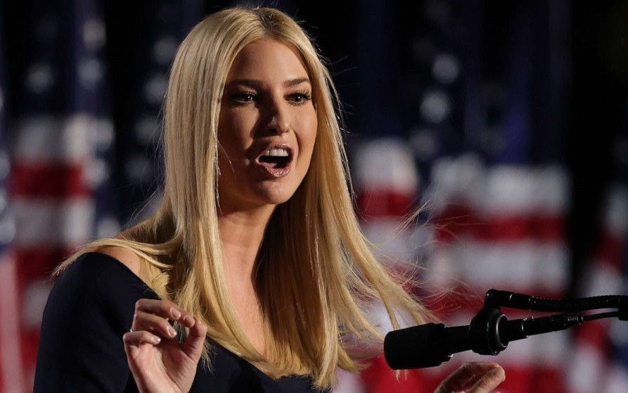 ai nu ivanka cua tong thong trump ra suc ca ngoi va bao ve cha hinh 1