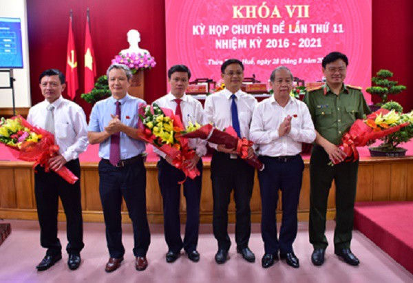 ong nguyen thanh binh duoc bau lam pho chu tich ubnd tinh thua thien hue hinh 1