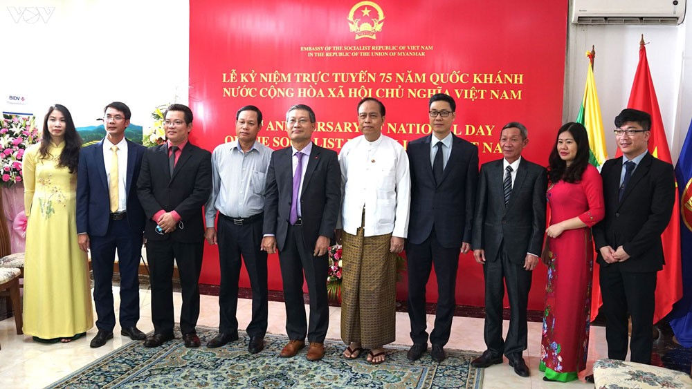 trang trong ky niem quoc khanh viet nam tai myanmar hinh 1