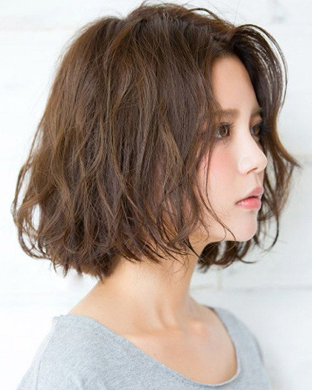 Những kiểu tóc ngắn bob đẹp nhất, phù hợp với mọi kiểu khuôn mặt - Ảnh 5 Những kiểu tóc ngắn bob đẹp nhất, phù hợp với mọi kiểu khuôn mặt - Ảnh 5