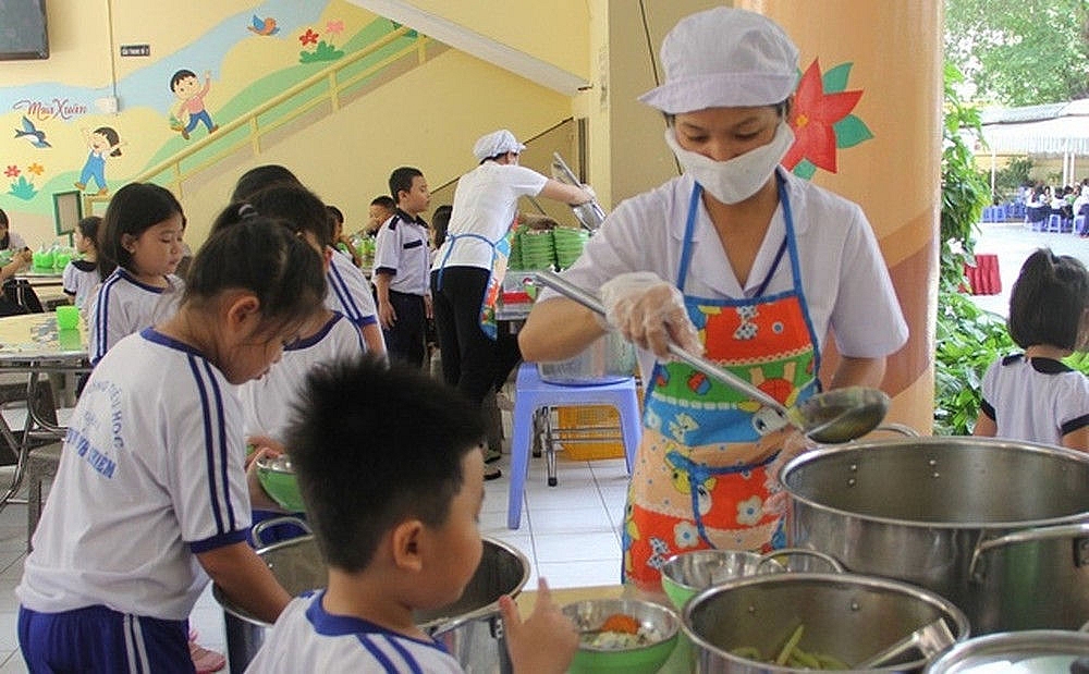 Hà Nội: Điều tra sự cố ngộ độc thực phẩm tại trường Tiểu học Tiên Dương, Đông Anh