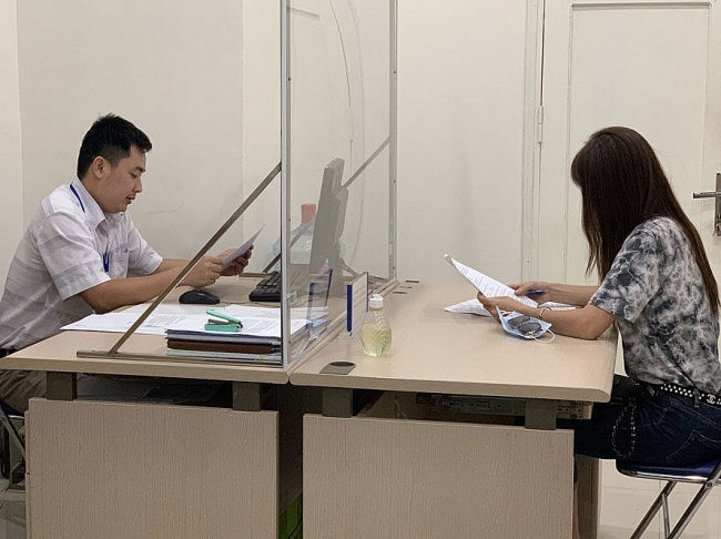 Hà Nội: Xử phạt chủ Facebook 7,5 triệu đồng vì đăng tin sai sự thật về Covid-19,