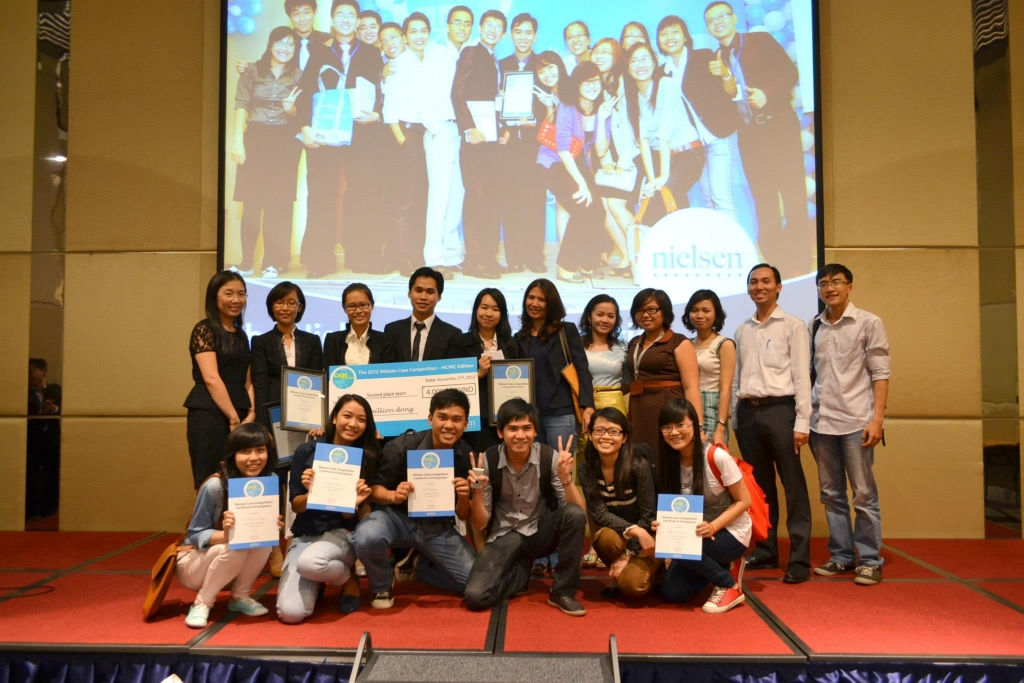 Nielsen Case Competition là cuộc thi về phân tích tình huống kinh doanh bằng tiếng Anh