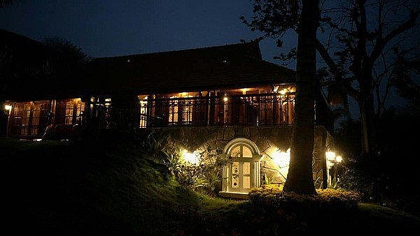 Khám phá "biệt phủ" như resort 5 sao của danh hài Xuân Bắc