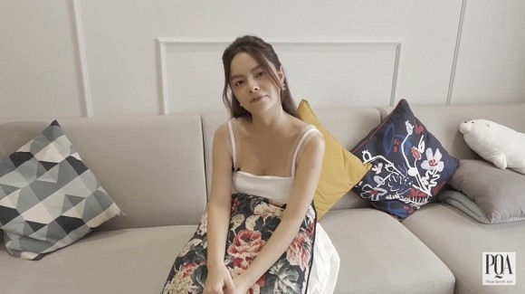 Phòng khách. Ảnh: Cắt Clip, NSCC