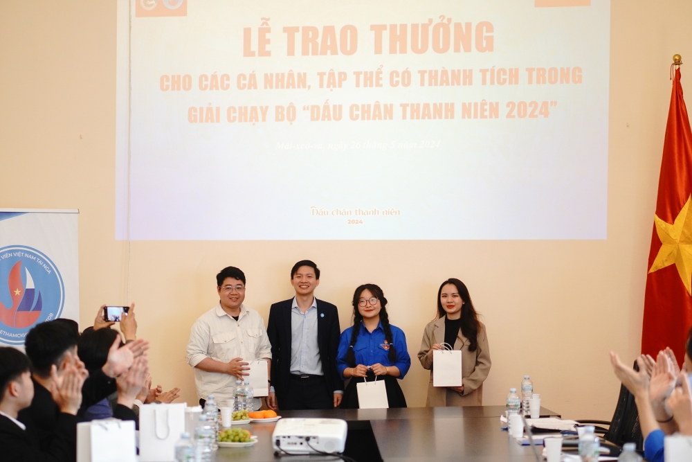 Hơn 650 người tham gia giải chạy do Hội Sinh viên Việt Nam tại Nga tổ chức