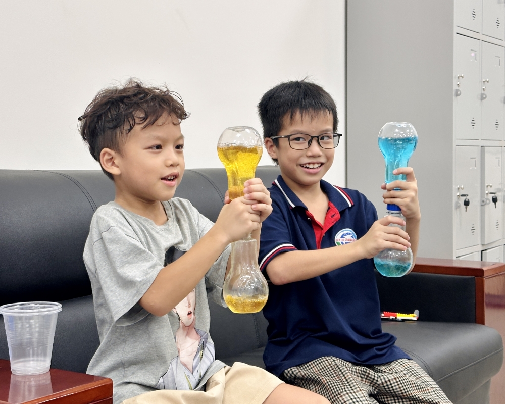 Bạn nhỏ Thủ đô hòa mình trong không gian sáng tạo Cung Thiếu nhi Hà Nội Bạn nhỏ Thủ đô hòa mình trong không gian sáng tạo Cung Thiếu nhi Hà Nội