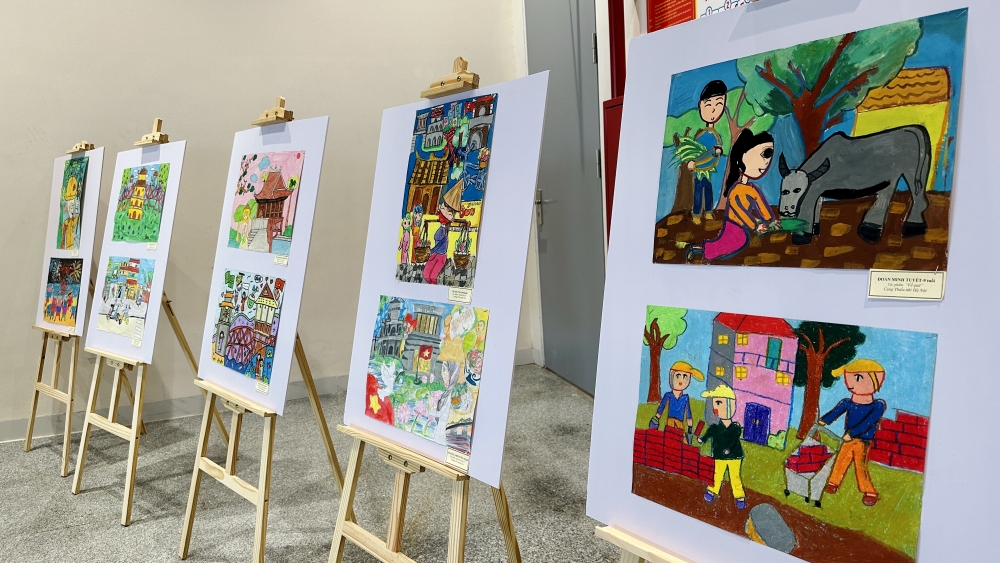 Bạn nhỏ Thủ đô hòa mình trong không gian sáng tạo Cung Thiếu nhi Hà Nội Khám phá cung thiếu nhi hiện đại bậc nhất Việt Nam