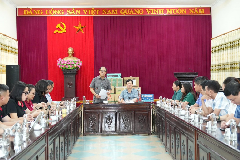 Đoàn công tác báo Tuổi trẻ Thủ đô