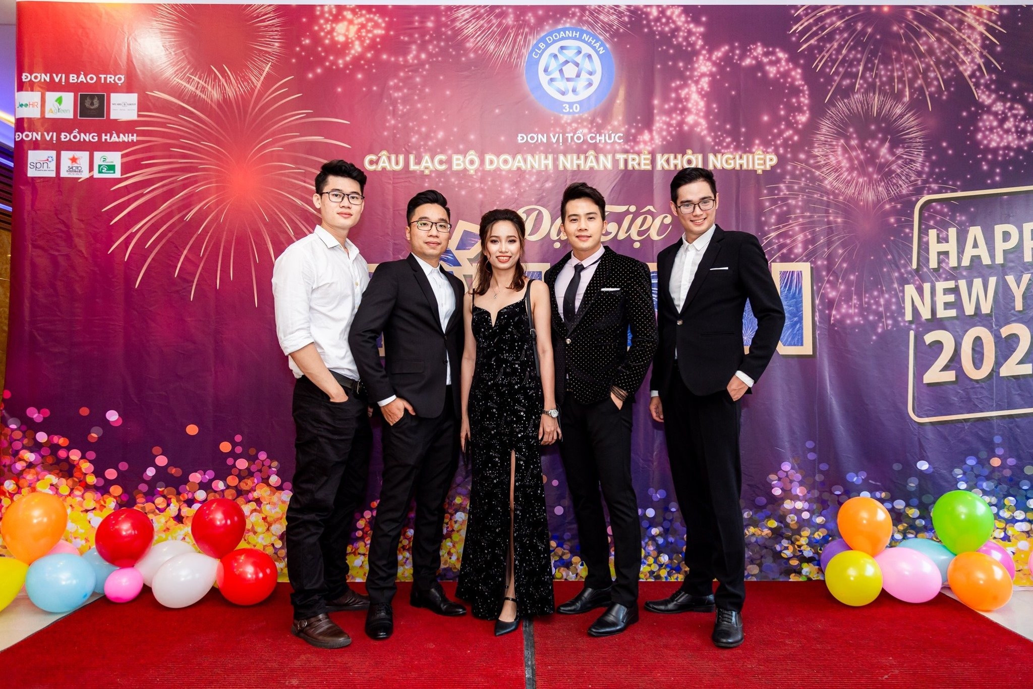 Dạ tiệc tất niên được mong đợi nhất của giới doanh nhân, khởi nghiệp trẻ