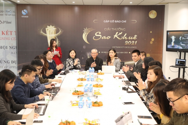 phat dong giai thuong sao khue 2021 cho cac doanh nghiep cntt