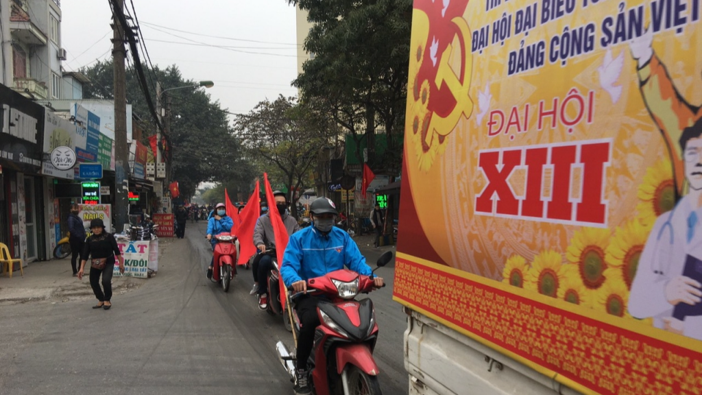 Tuổi trẻ quận Hoàng Mai ra quân tuyên truyền về Đại hội XIII của Đảng
