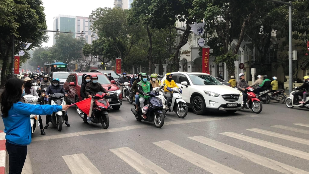 Tuổi trẻ Ba Đình quyết tâm góp phần không để xảy ra ùn tắc trên địa bàn quận