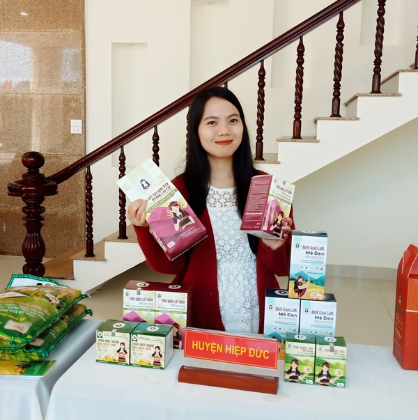 Bỏ làm báo về quê khởi nghiệp, 8x thu về 5 tỷ đồng mỗi năm