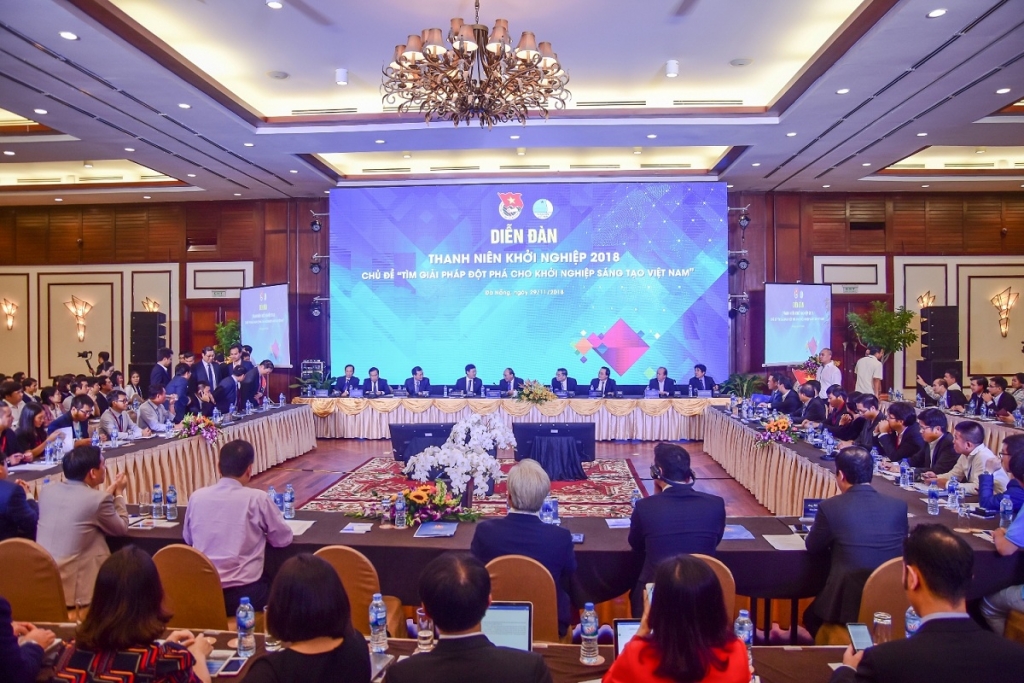 4659-dien-dan-thanh-nien-khoi-nghiep-2018-dien-ra-soi-noi-tai-furama-resort-da-nang-01