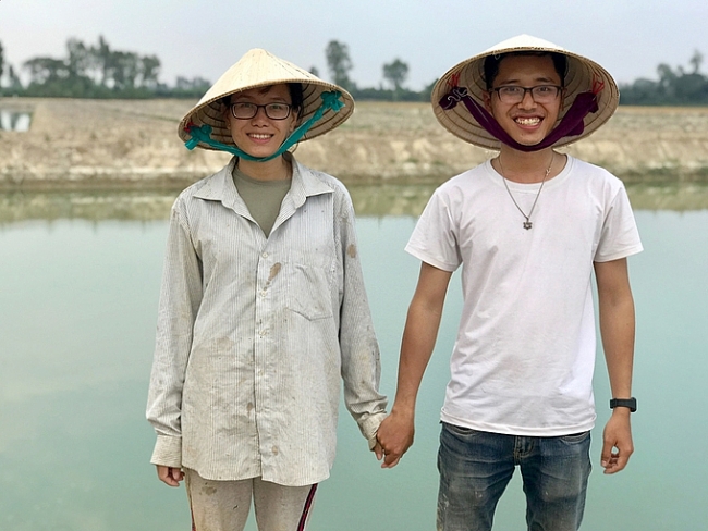 khoi nghiep voi nghe nong nhung tri thuc tre ve que