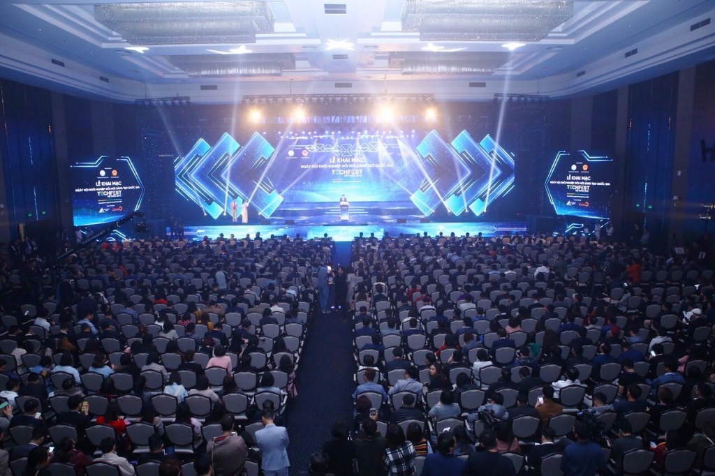0442-nhieu-diem-moi-trong-ngay-hoi-khoi-nghiep-doi-moi-sang-tao-quoc-gia-techfest-2020