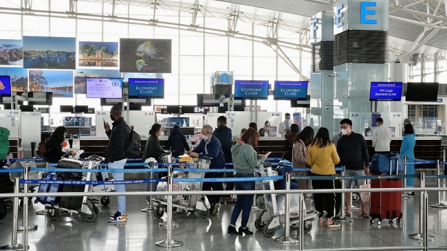 Cục Hàng không yêu cầu xử lý nghiêm các đại lý bán vé máy bay không đúng quy định
